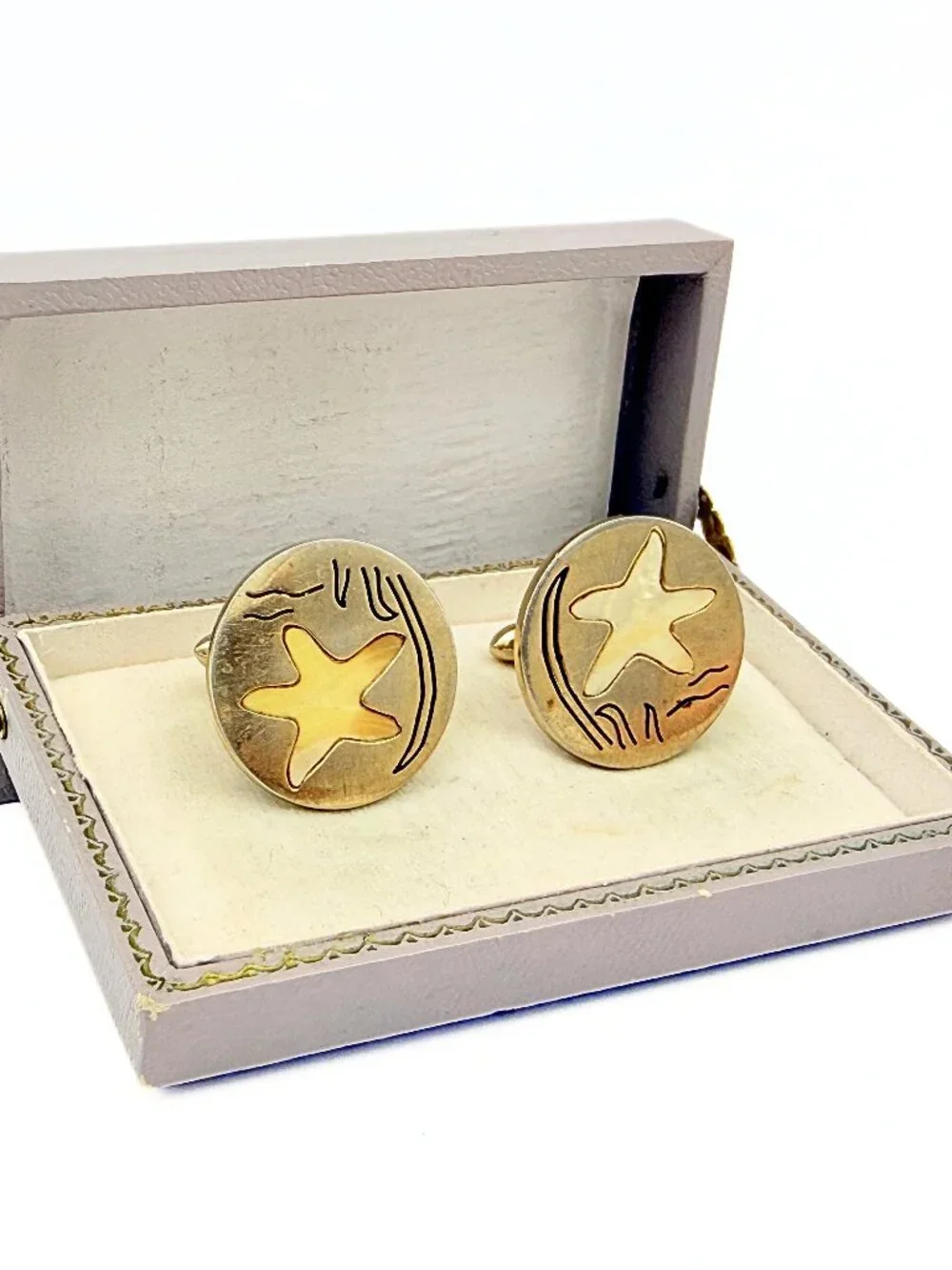 Swank Designer Signed Round Gold Plate MOP Starfish Beach Motif Cufflinks